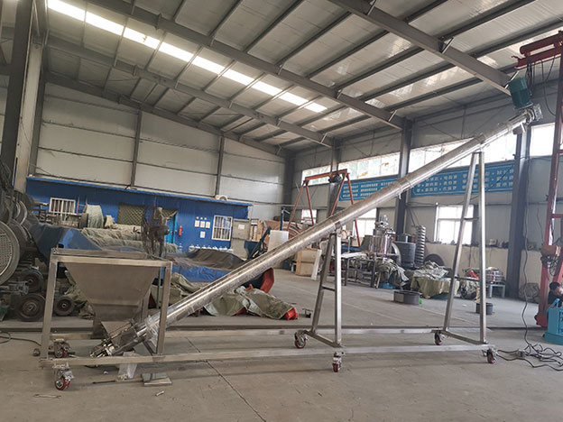 倾斜圆管午夜精品久久久久久久