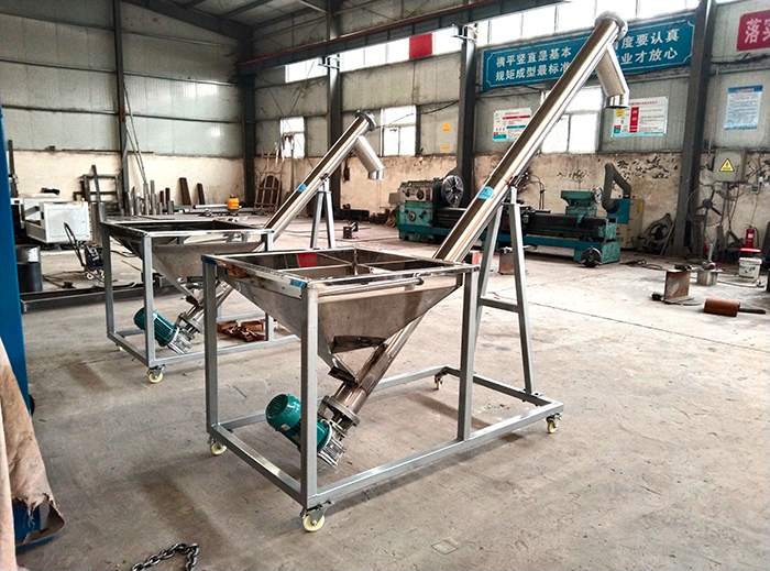 绞龙午夜精品久久久久久久是什么样的输送机？